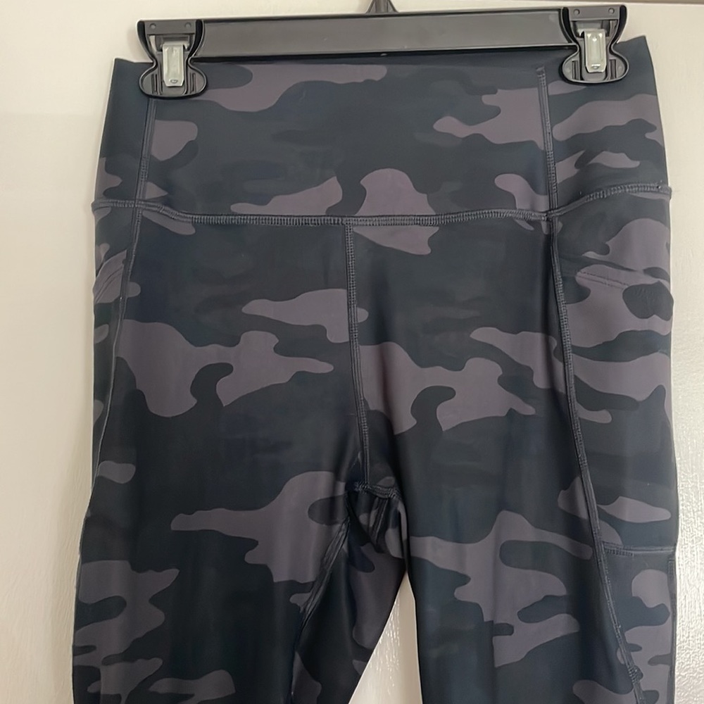 Gap sculpt M crop leggings